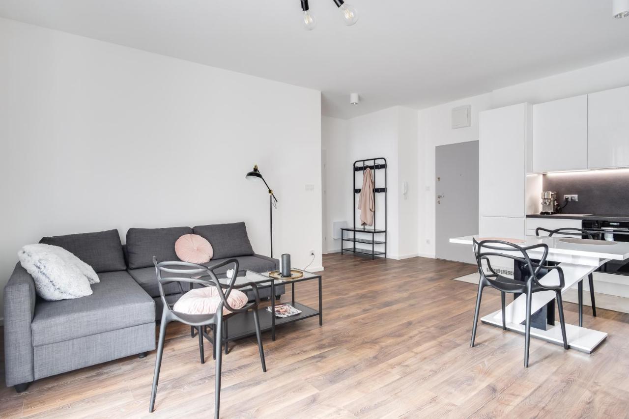Apartament Chwaliszewo Z Balkonem - Free Parking Poznań Buitenkant foto